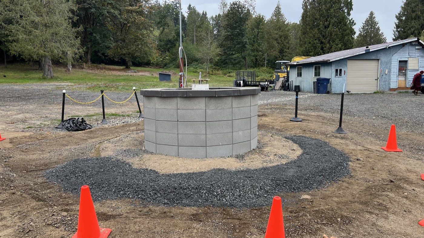 Completed roundabout - photo 16