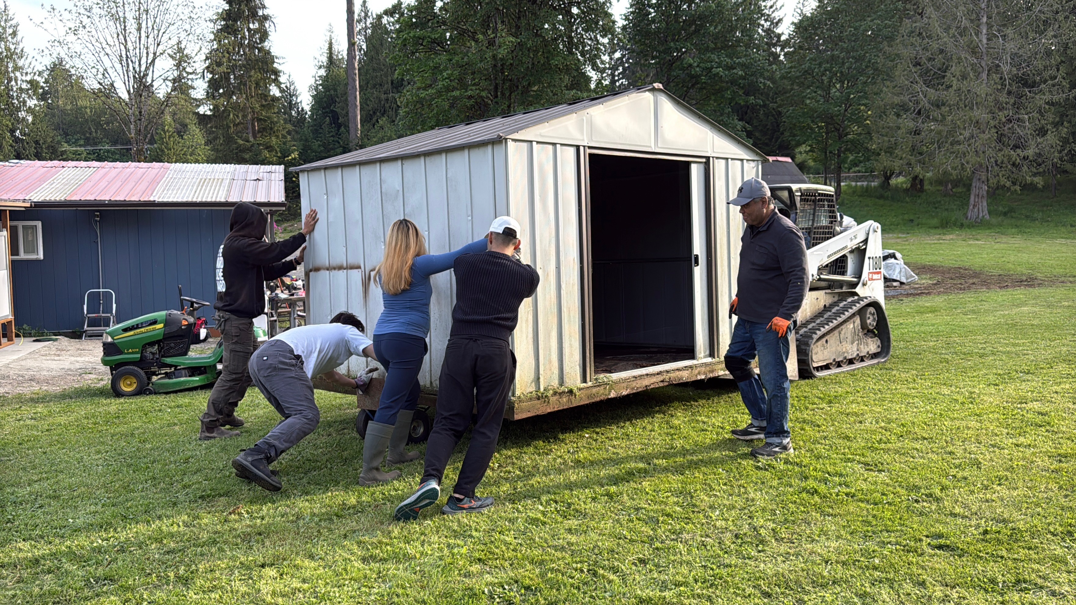 Volunteer Work Days - photo 3